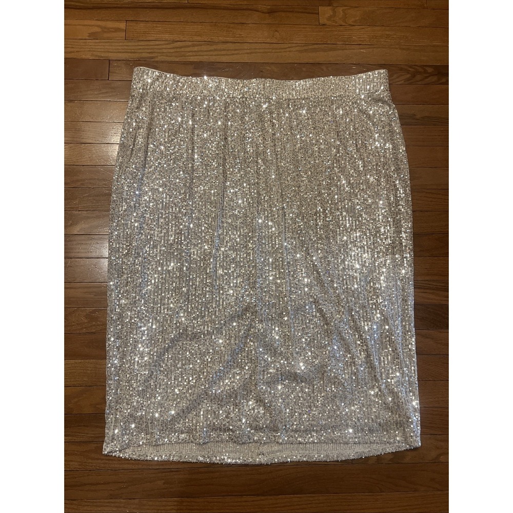 Torrid Size 5 Champagne Sequin Maxi Skirt Plus 5X Party Holiday Stretch